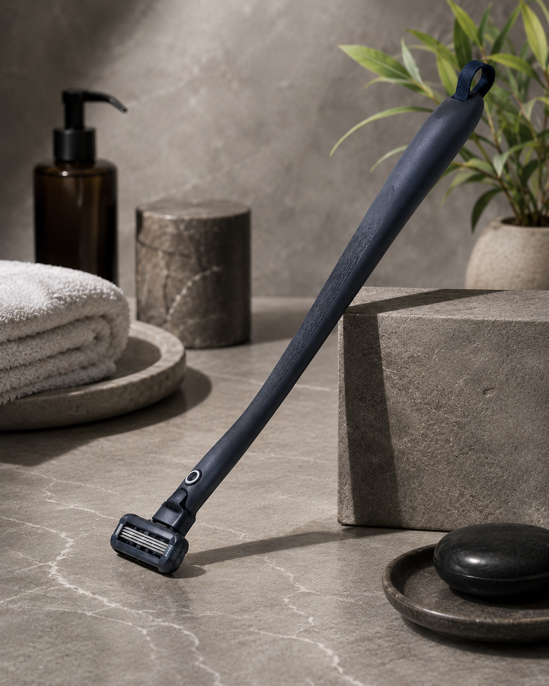 Norevella Reach back and body shaver in premium grooming setting